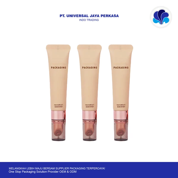 lip gloss tube packaging beautiful and elegant by Universal cosmetic bottle
