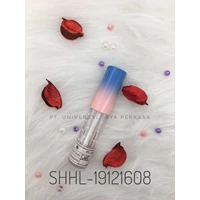 lipcream gradasi biru-merah muda lembut